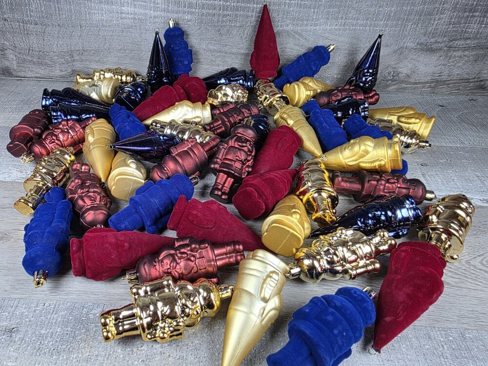 Holiday Velvet Gold Red & Blue Christmas Ornaments Nutcrackers & Gnomes 50+ g76